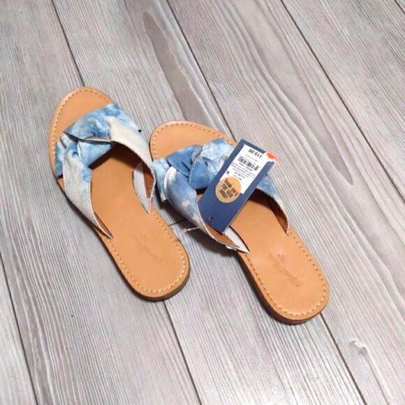 (69-1920) 🔥3/$20🔥 Universal Thread Blue Melody Sandals Size 6 - Picture 9 of 9